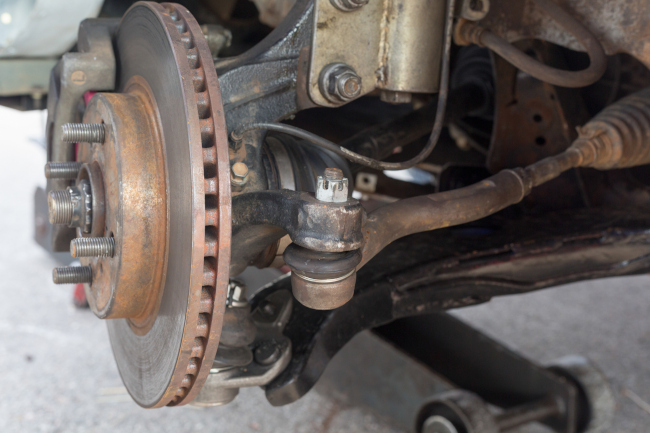 Signs That It’s Time to Replace Your Ball Joints