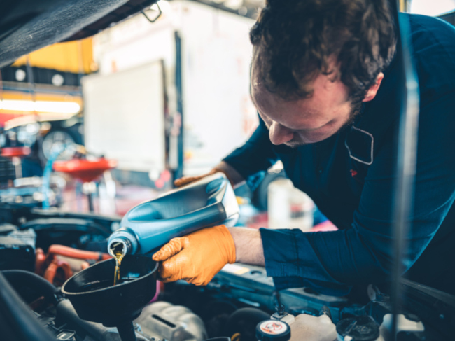 3 Reasons Why Your Car Needs an Oil Change [infographic]