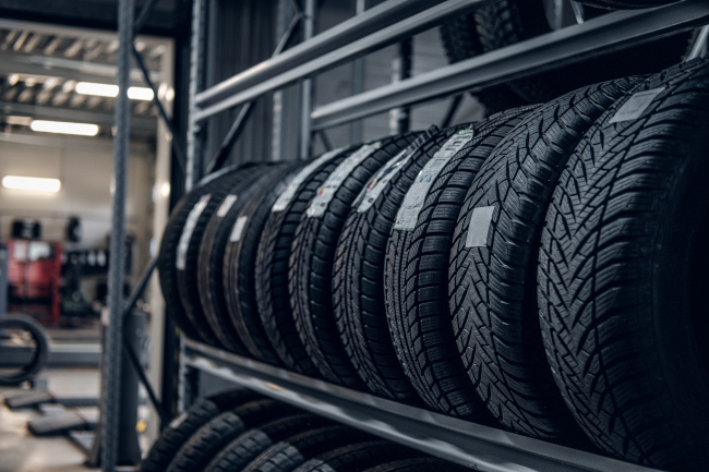 Three Factors to Consider When You Shop for Tires [infographic]